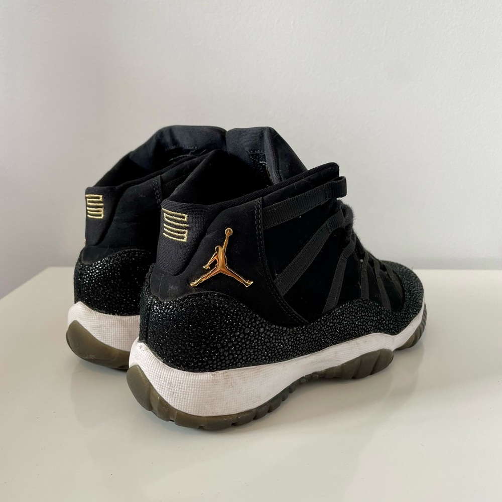 Jordan 11 Retro Heiress - Black Stingray (GS) SKU: 852625-030